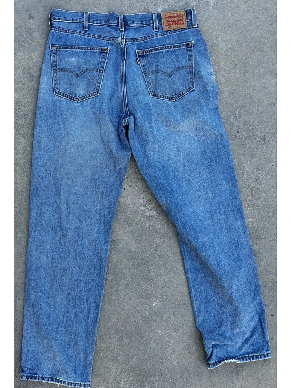 Levis 550 Denim Blue Jens Light Wash Thigh Fade Button Zip Distressed 38Wx36L